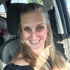 Meet your Posher, Sabrina